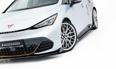 Тюнинг сплиттер с накладками на передний бампер Cupra Born Mk1 Street Pro фото