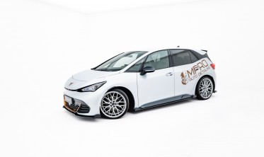 Тюнинг листвы с накладками под пороги Cupra Born Mk1 Street Pro фото
