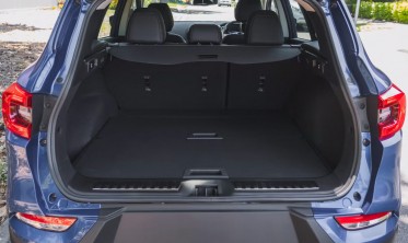 шторка-полка багажника для RENAULT KADJAR 2016-2022 черная фото