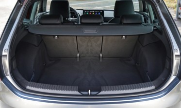 шторка-полка багажника Seat Leon (2012-2019) черная фото