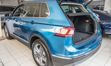 полка багажника для Volkswagen Tiguan MK1 (2007-2017) фото