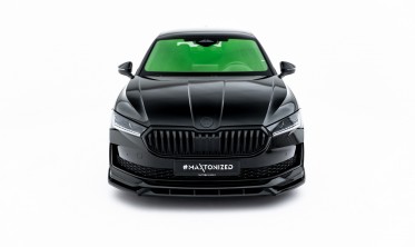 Накладка на передний бампер Skoda Superb Mk4 Sportline вар. 2 Maxton design фото