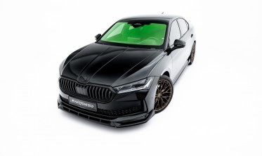 Накладка на передний бампер Skoda Superb Mk4 Sportline вар. 2 Maxton design фото