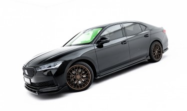 Тюнінг леза під бокові пороги Skoda Superb Mk4 Sportline вар. 2 фото