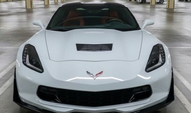 Дифузор переднього бампера Chevrolet Corvette (2014-2019) stage 3 чорний глянець фото
