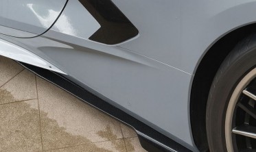 Накладки на пороги Chevrolet Corvette (2023-2024) z06 черный глянец v2 фото