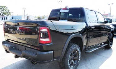 Расширители арок Dodge Ram 1500 (2019-2021) черные матовые фото