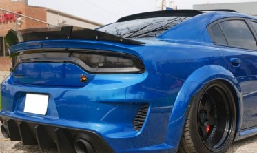 бленда заднього скла DODGE CHARGER 2011-2021 style v1 чорний глянець фото