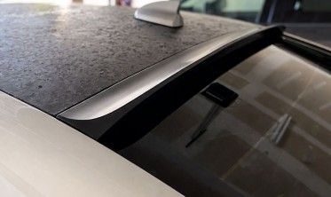 бленда заднього скла DODGE CHARGER 2011-2021 style v1 чорний матовий фото