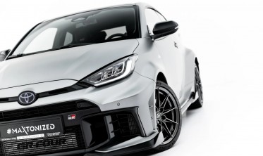 Диффузор (юбка) на передний бампер Toyota GR Yaris Mk4 2024- вар. 2 фото