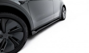 Бокові накладки (леза) на пороги Tesla Model Y MK1 2025- Premium фото