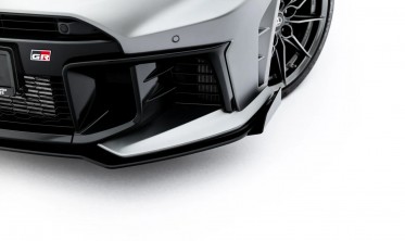 Тюнинг сплиттер + накладки на передний бампер Toyota GR Yaris Mk4 рест. Street Pro фото