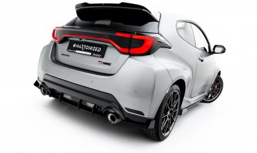 Центральна накладка на задній бампер Toyota GR Yaris Mk4 рест. Street Pro фото
