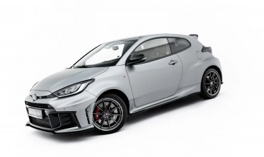 Боковые накладки (листвы) под пороги Toyota GR Yaris Mk4 2024- Street Pro фото