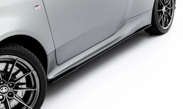 Боковые накладки (листвы) под пороги Toyota GR Yaris Mk4 2024- Street Pro фото
