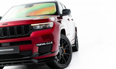 Тюнінг накладка на передній бампер Jeep Grand Cherokee L Mk5 Maxton design фото