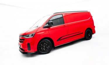 Нижні тюнінг накладки на бокові пороги Ford Transit Custom Mk2, Volkswagen Transporter L1 T7 фото