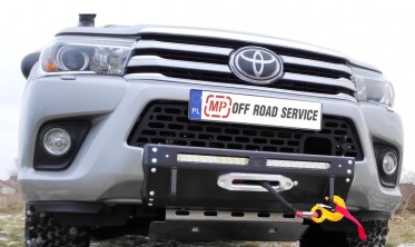 Передня сталева накладка з кріпленням лебідки Toyota Hilux Revo (2016-...) фото