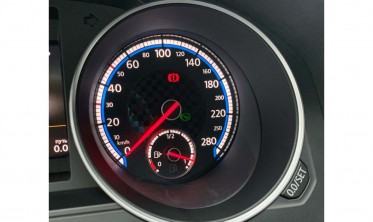 Тюнінг накладки (шкали) в щиток приладів VW Golf 6 стиль Moman фото