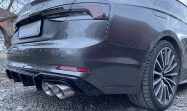 Центральный диффузор заднего бампера Audi S5 F5 Coupe / Sportback фото