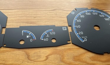Тюнинговые шкалы в щиток приборов Ford Focus MK3 в стиле RS фото