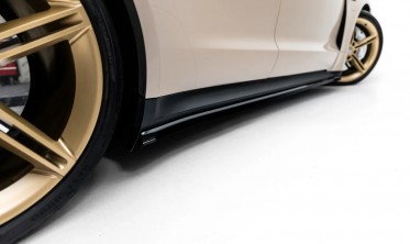 Тюнинговые накладки (листвы) под боковые пороги Porsche Taycan / Taycan 4 / Taycan 4S / Taycan GTS Mk1 фото