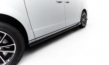 Тюнинг накладки на боковые пороги Dodge Grand Caravan Mk5 рестайл фото