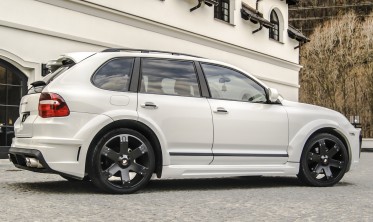 Тюнінгові накладки на пороги Porsche Cayenne 957 ATS Body Kit фото