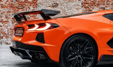 Спойлер крышки багажника Chevrolet Corvette (2020-2026) Carbon Flash фото