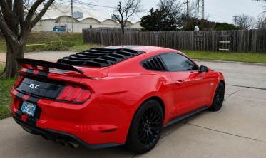 Накладка на спойлер багажника GT Performance Ford Mustang фото