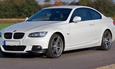 Накладки переднего бампера BMW E92 / E93 М-пакет фото