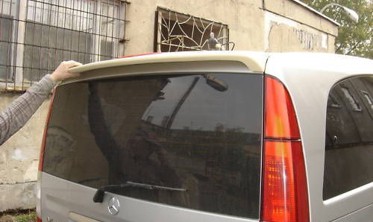 Спойлер задней двери Mercedes Vito W639 ляда фото