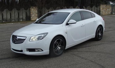 Накладка переднього бампера Opel Insignia стиль OPC фото
