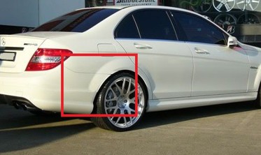 Накладки на задние арки Mercedes W204 в стиле AMG фото