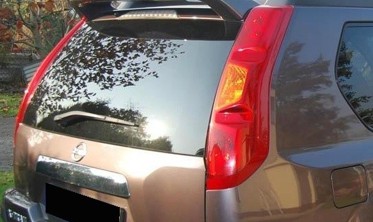 Спойлер Nissan X-trail (2007-...) козирок фото