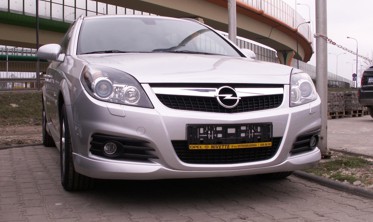 Накладка переднего бампера Opel Vectra C FL / Signum рестайлинг фото