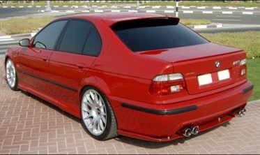 накладка на задний бампер BMW E39 M5 фото