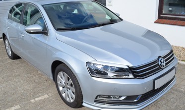 Накладка переднего бампера Volkswagen Passat B7 фото