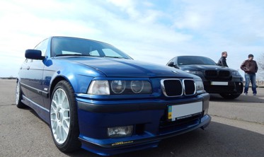 накладка переднього бампера (спойлер) BMW E36 M-пакет фото