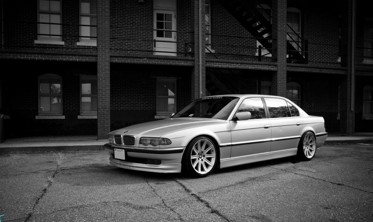 Накладка переднього бампера BMW E38 стиль Alpina фото