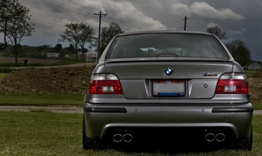 Юбка (диффузор) заднего бампера BMW E39 M5 на две трубы фото