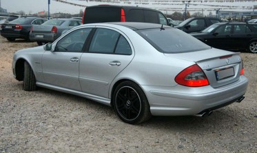 Спойлер багажника Mercedes E-class W211 стиль AMG фото