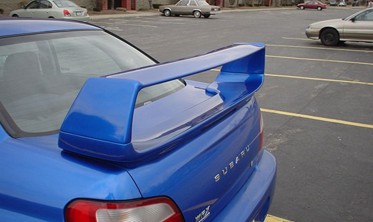 Спойлер крышки багажника Subaru Impreza mk2 STI WRX фото