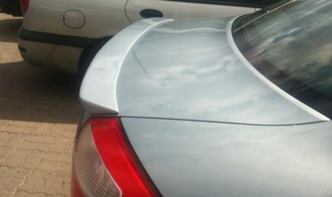 Спойлер крышки багажника Audi A4 B6 в стиле S4 фото