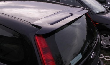 Спойлер крышки багажника Ford Focus mk2 Kombi фото
