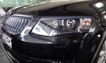Реснички (накладки на фары) Skoda Octavia III фото