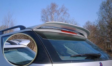 Спойлер кришки багажника Saab 9-5 Kombi варіант 1 фото