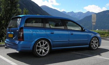 Спойлер кришки багажника Opel Astra G Kombi стиль OPC фото