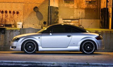 Тюнінгові накладки на пороги Audi TT 8N фото