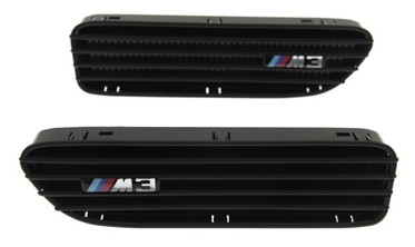 вставки в крылья для BMW M3 черные фото